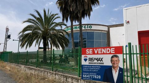 COMPLEJO INDUSTRIAL con fácil acceso desde autovía y buena visibilidad