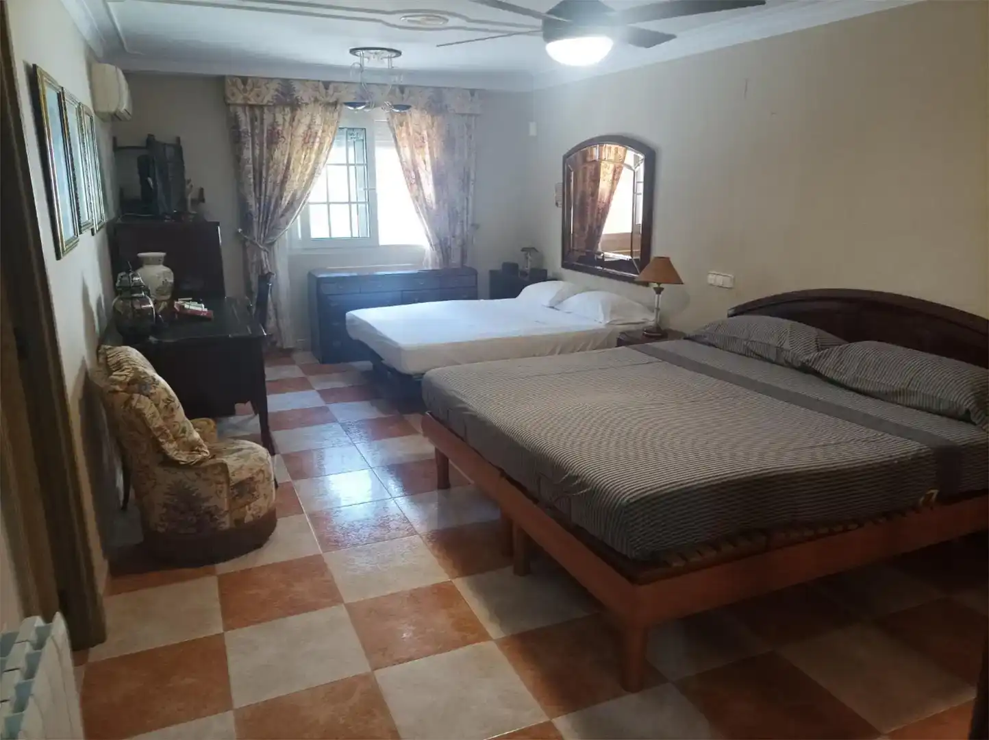 Dormitori de Casa o xalet de lloguer en Dénia amb Aire condicionat, Jardí privat i Parquet