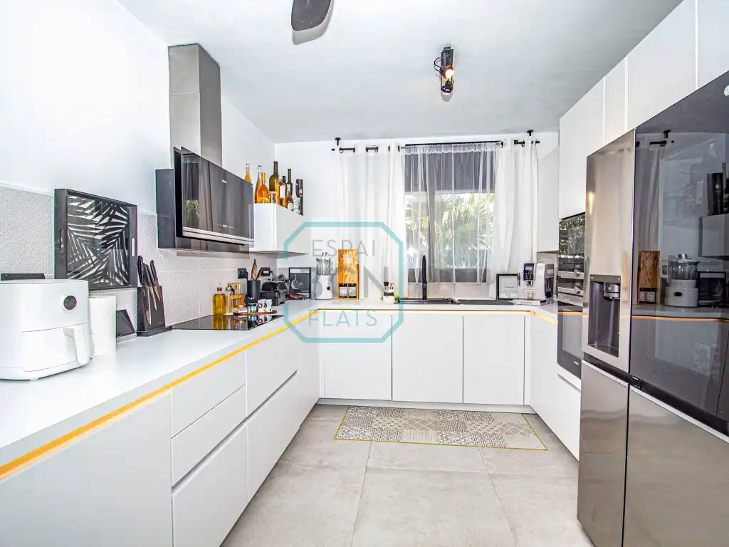 Küche von Haus oder Chalet zum Verkauf in Calafell mit Klimaanlage, Schwimmbad und Balkon