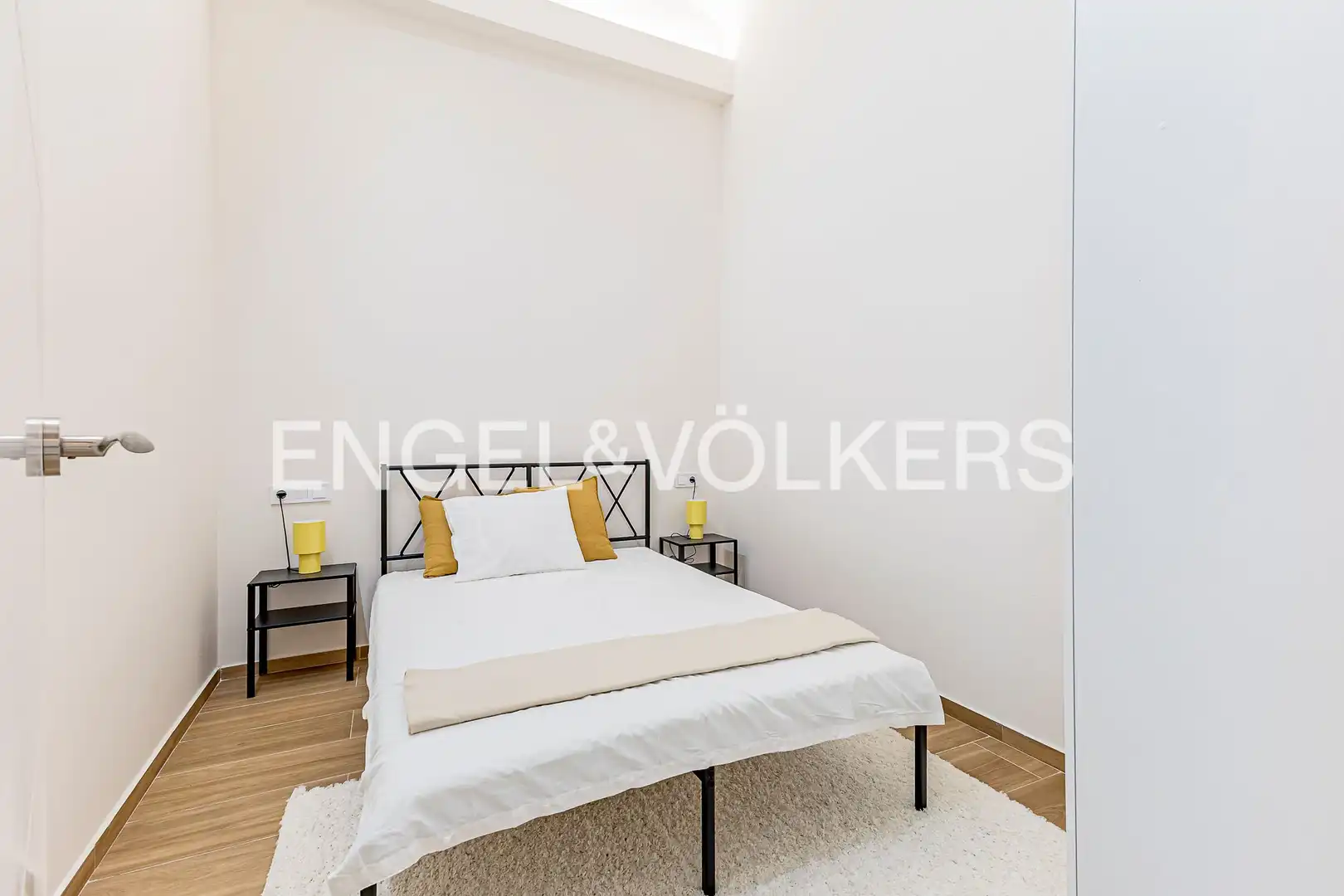 Dormitori de Apartament en venda en Barcelona amb Aire condicionat i Calefacció