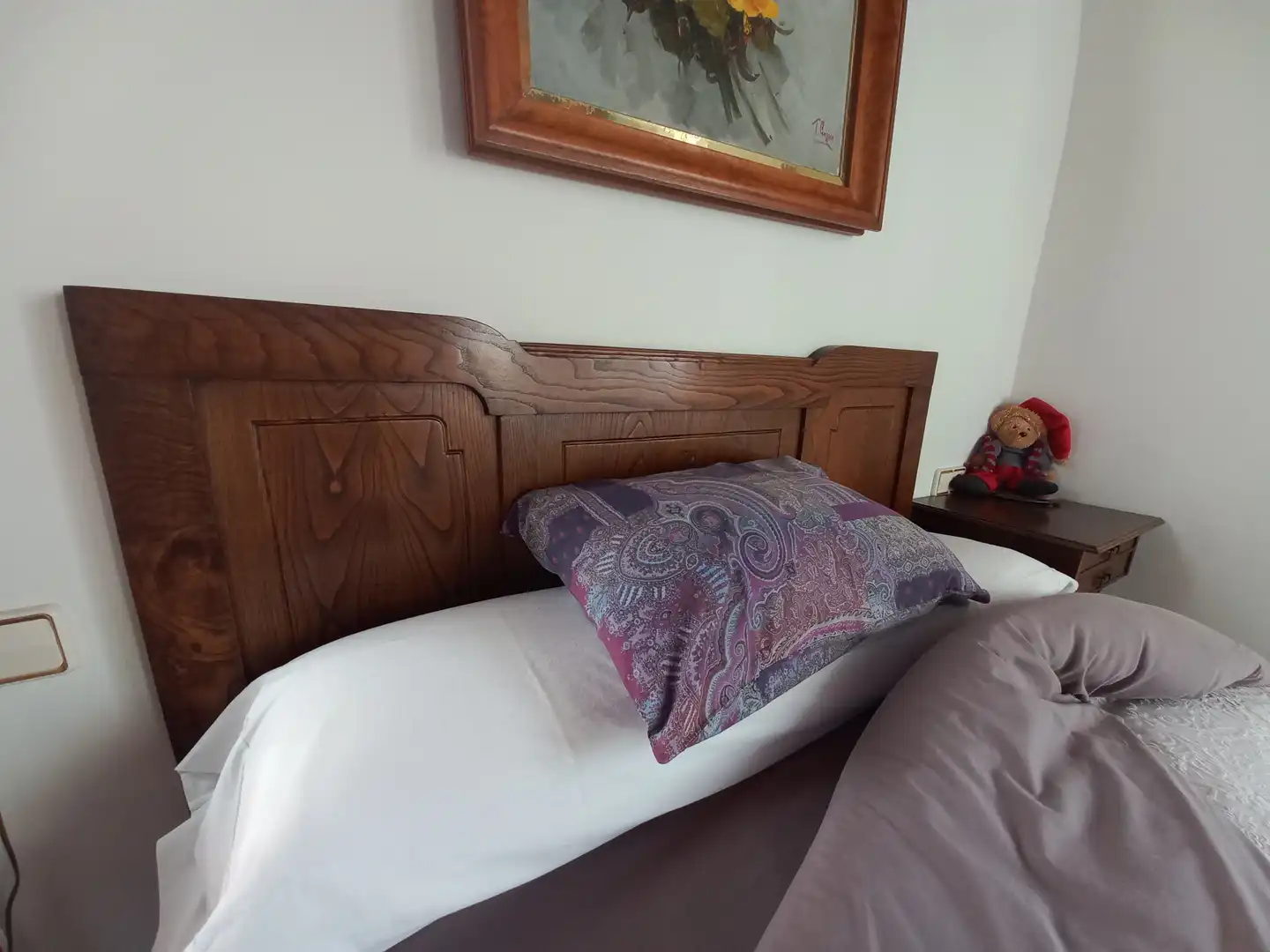 Dormitori de Casa o xalet en venda en Oleiros amb Parquet, Terrassa i Traster