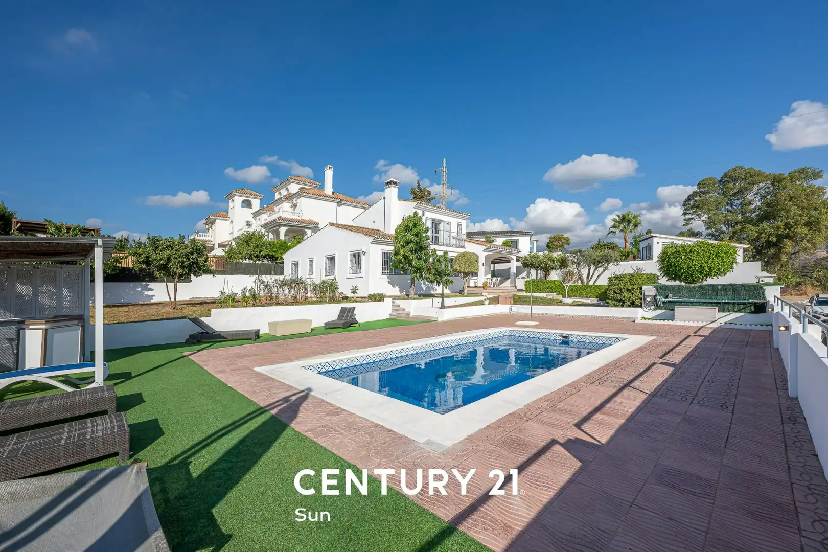 Villa con piscina in vendita a Calle Sierra Morena