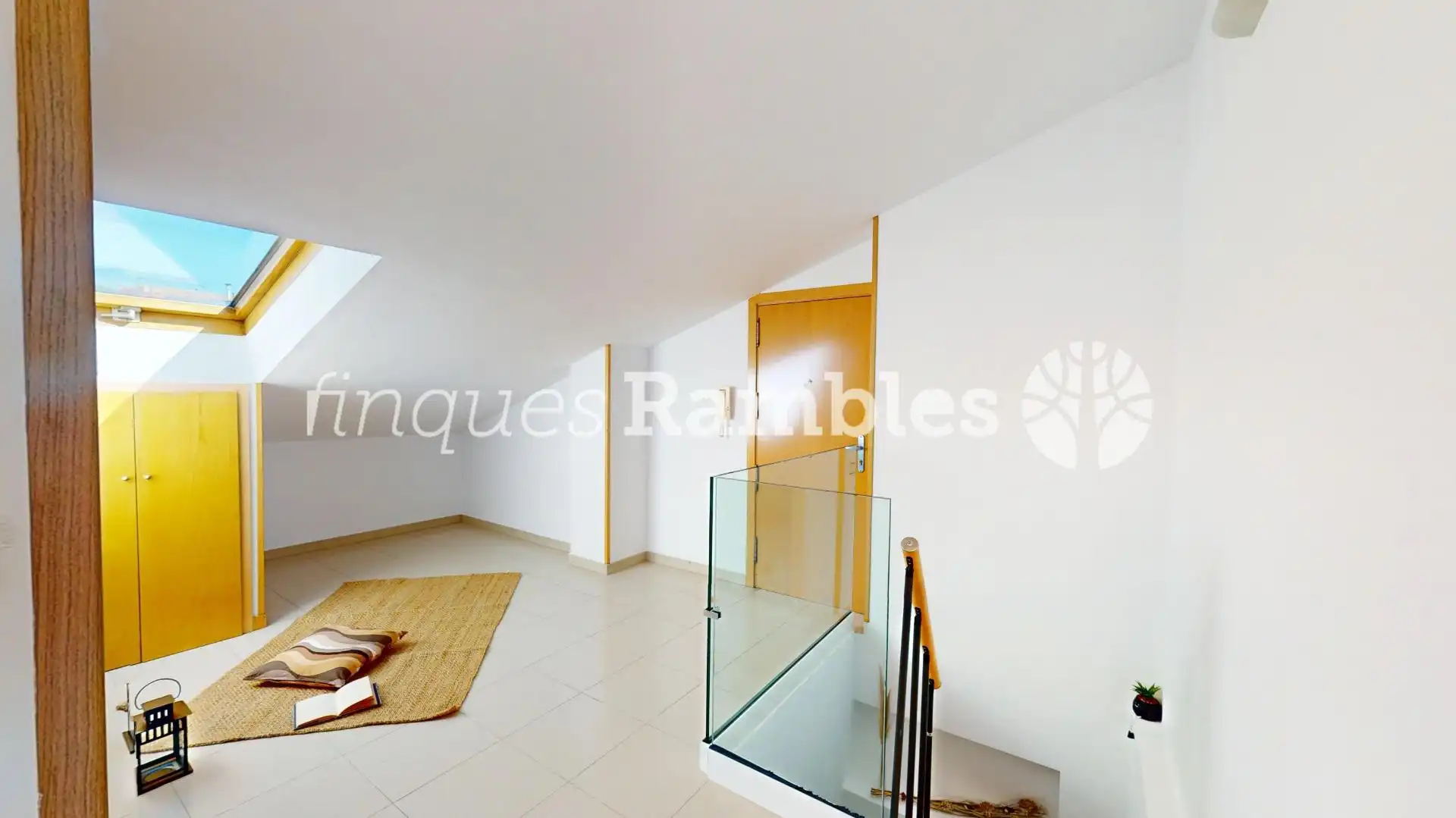 Dúplex en venta en Igualada con Calefacción, Terraza y Balcón