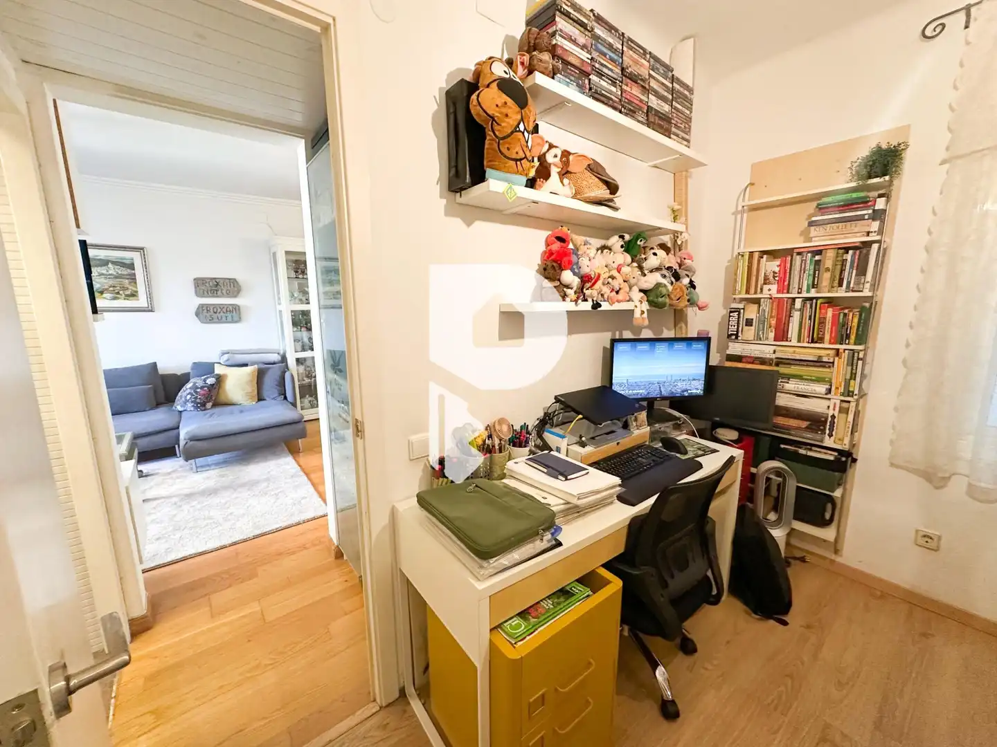 Bedroom of Flat for sale in Cornellà de Llobregat  with Air Conditioner, Heating and Parquet flooring