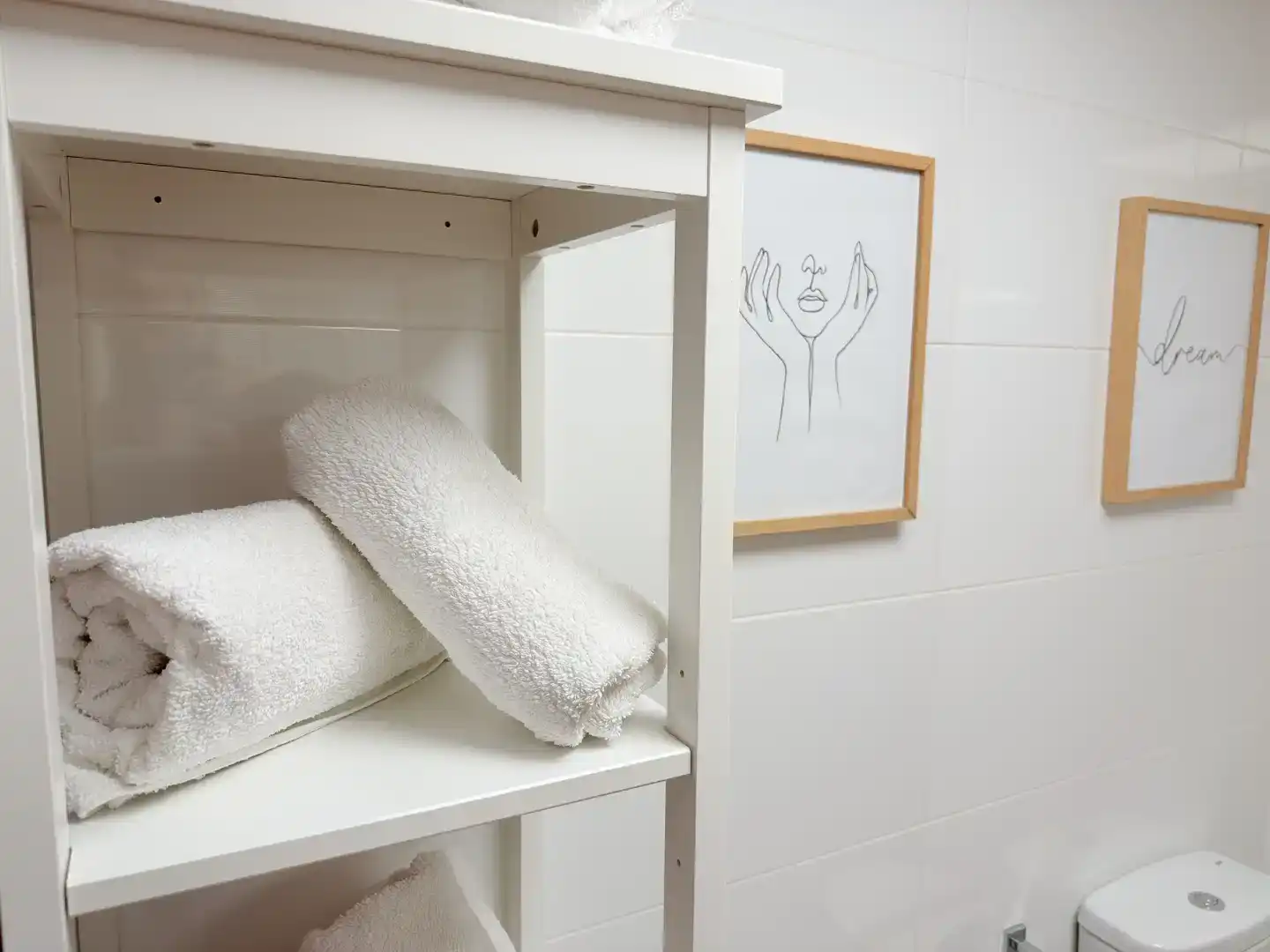 Bathroom of Ground floor for rent in Pliego  with Air Conditioner, Parquet flooring and Furnished