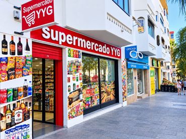Local comercial de lloguer a Avenida Federico García Lorca s/n