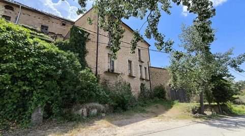 Casa de Gran Potencial en Cerverols con Amplios Espacios y Patrimonio Histórico