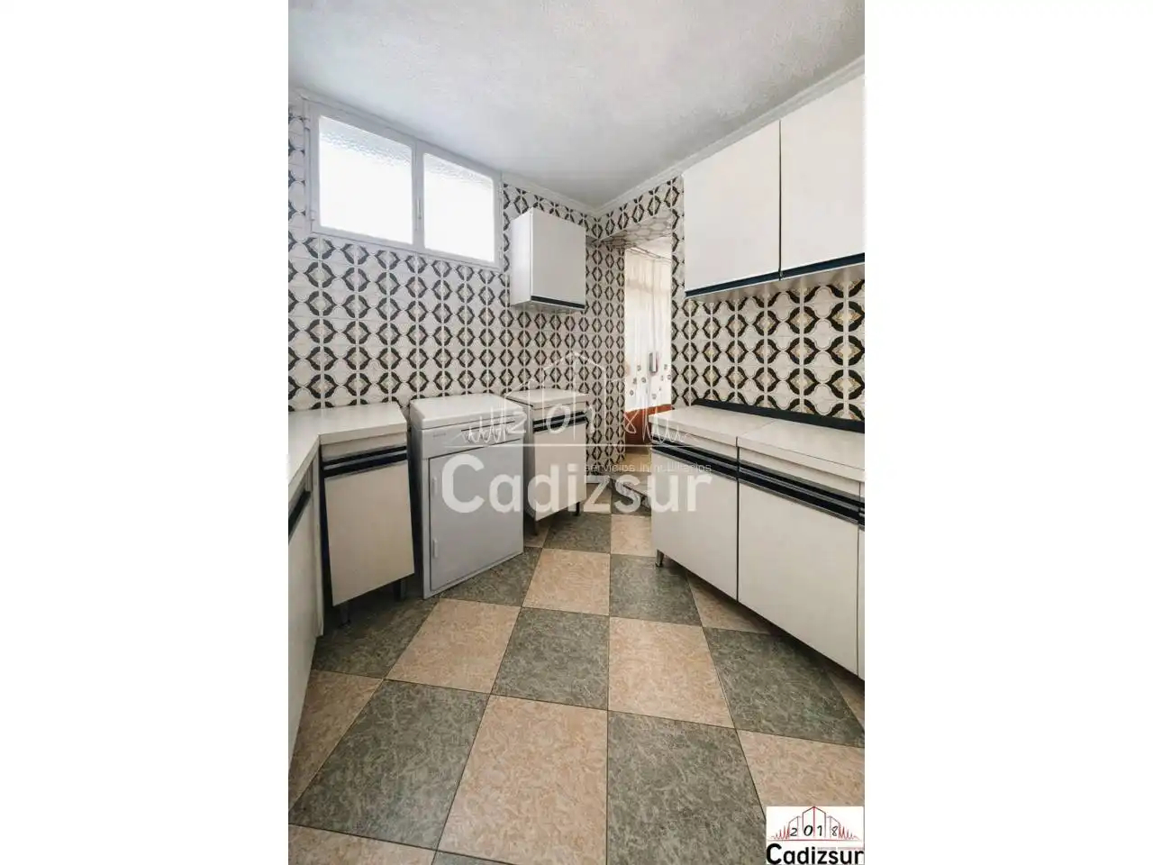 Cocina de Piso en venta en  Cádiz Capital