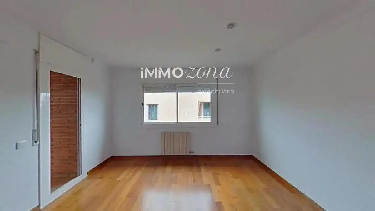 Dormitori de Apartament en venda en Centre - Nucli Antic
