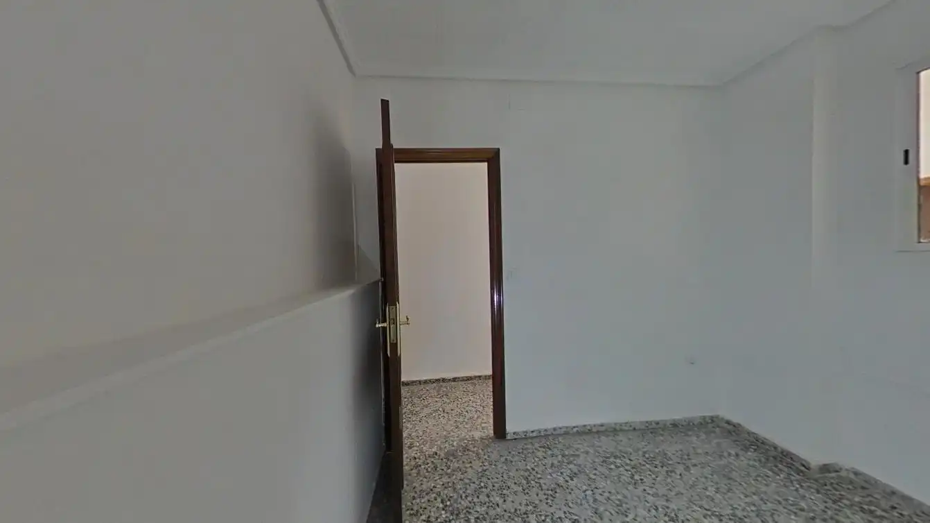Erdgeschoss zum Verkauf in Valencia mit Terrasse