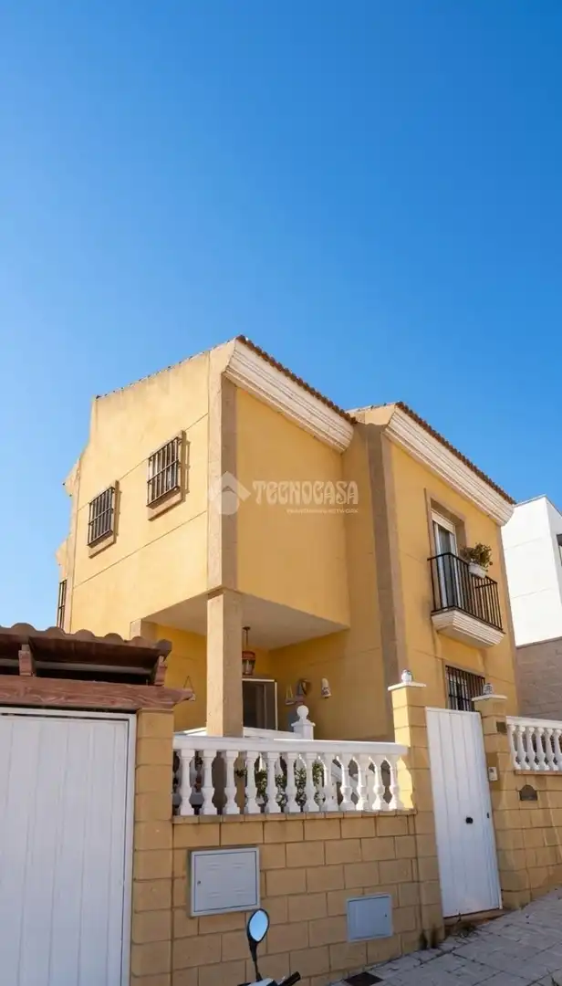 Vista exterior de Casa o xalet en venda en Málaga