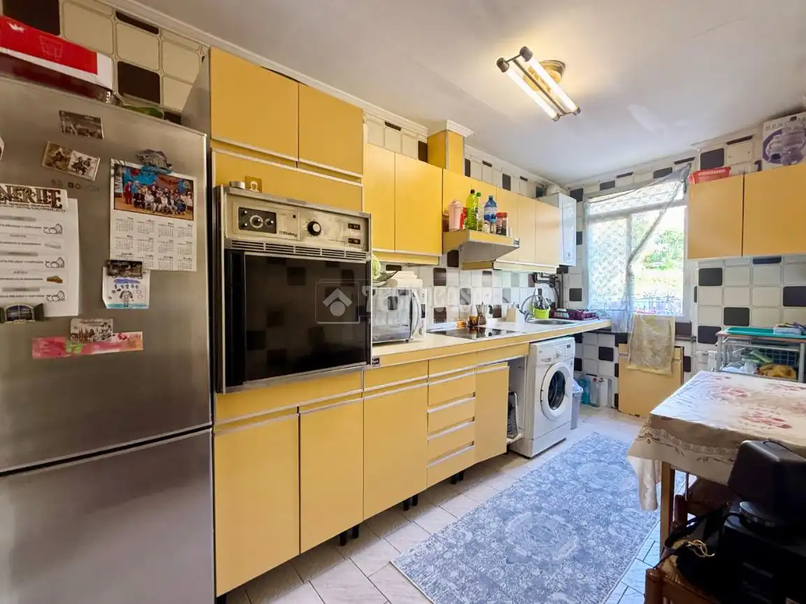 Cocina de Piso en venta en Santander con Calefacción