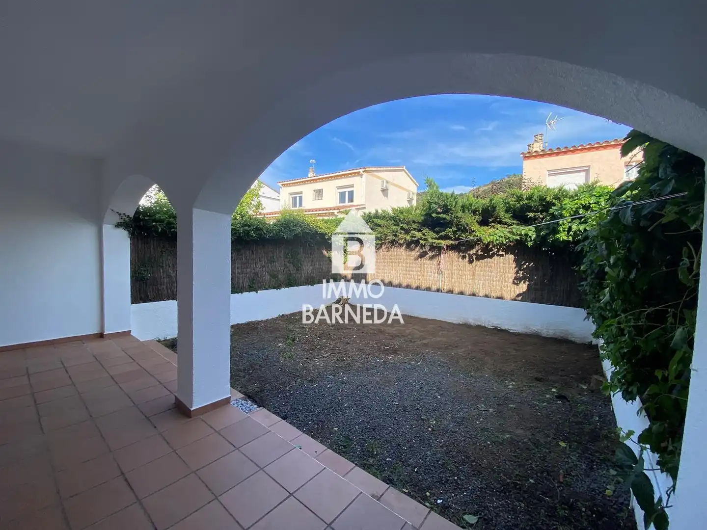 Vista exterior de Casa o xalet en venda en Roses amb Calefacció, Terrassa i Moblat