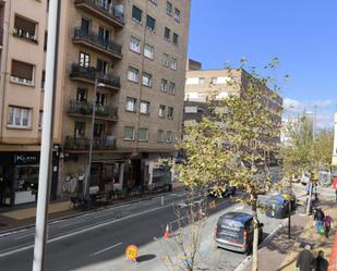Vista exterior de Pis en venda en Vitoria - Gasteiz amb Terrassa