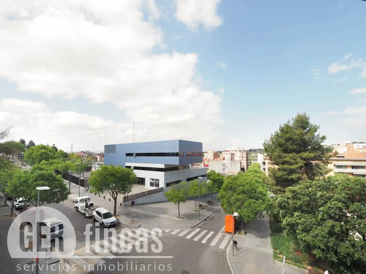 Exterior view of Flat for sale in Rubí  with Air Conditioner, Heating and Parquet flooring