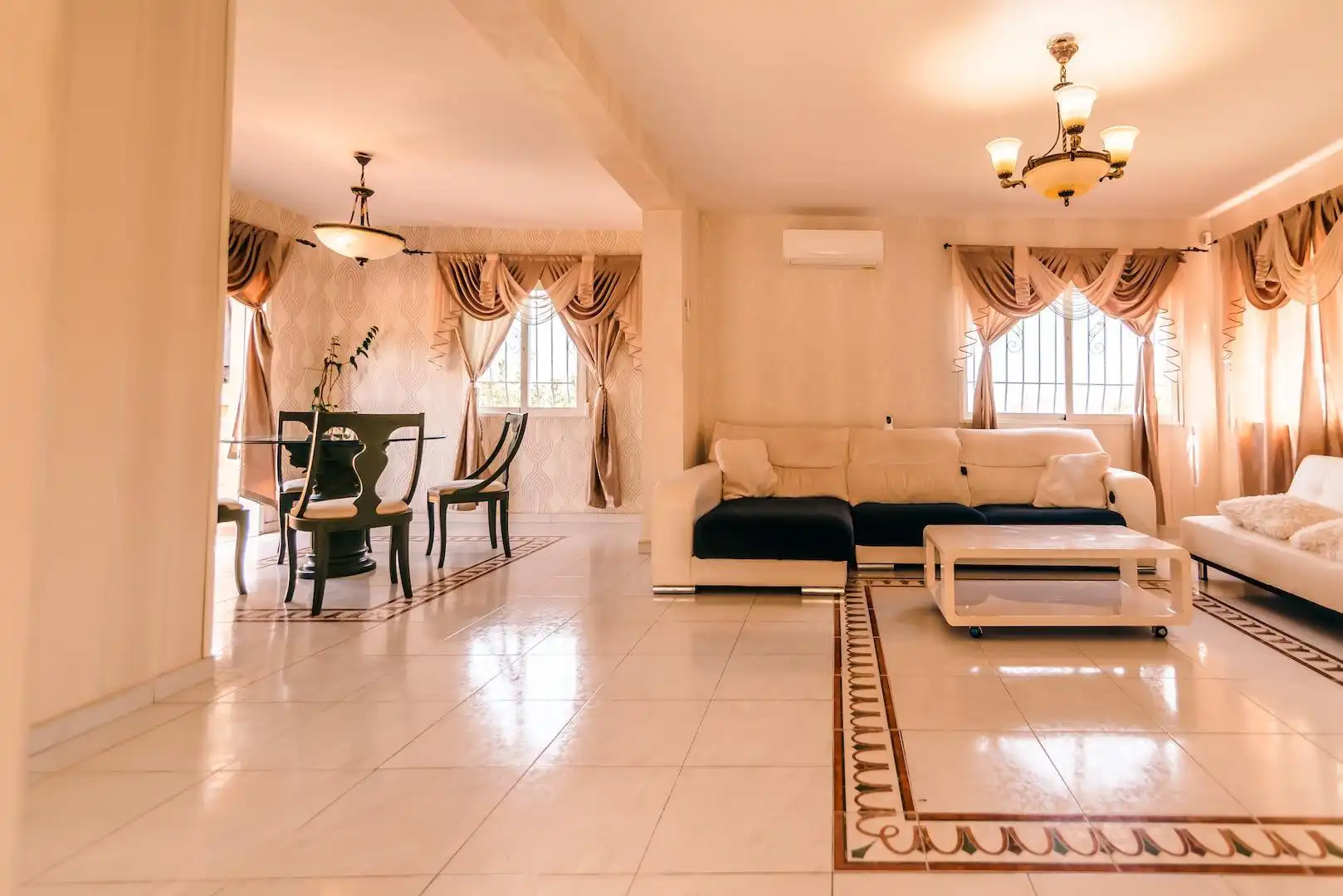 Chalet con piscina en venta en Coloma, imagen 12