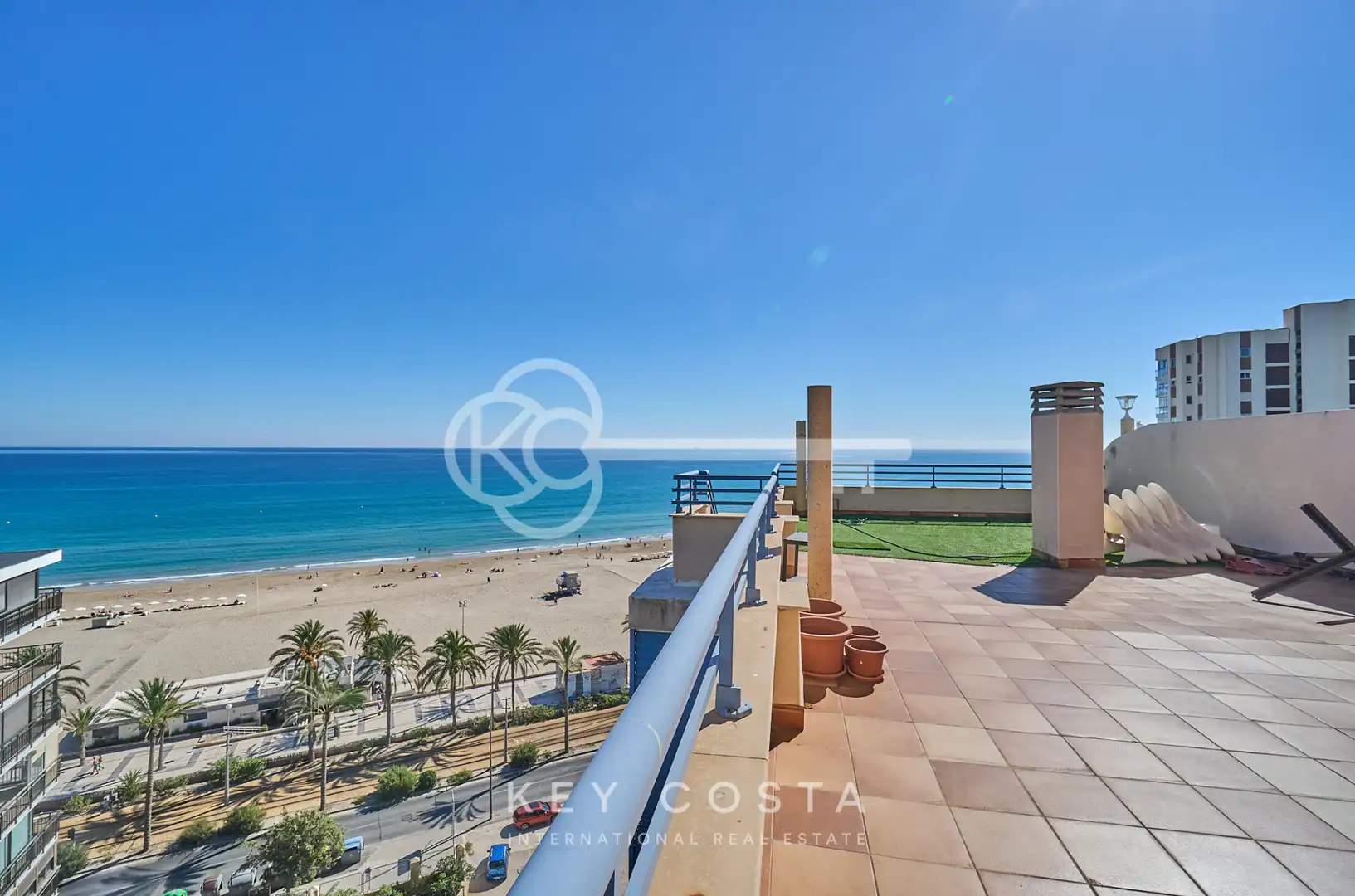 Vista exterior de Àtic de lloguer en Alicante / Alacant amb Aire condicionat, Piscina i Moblat