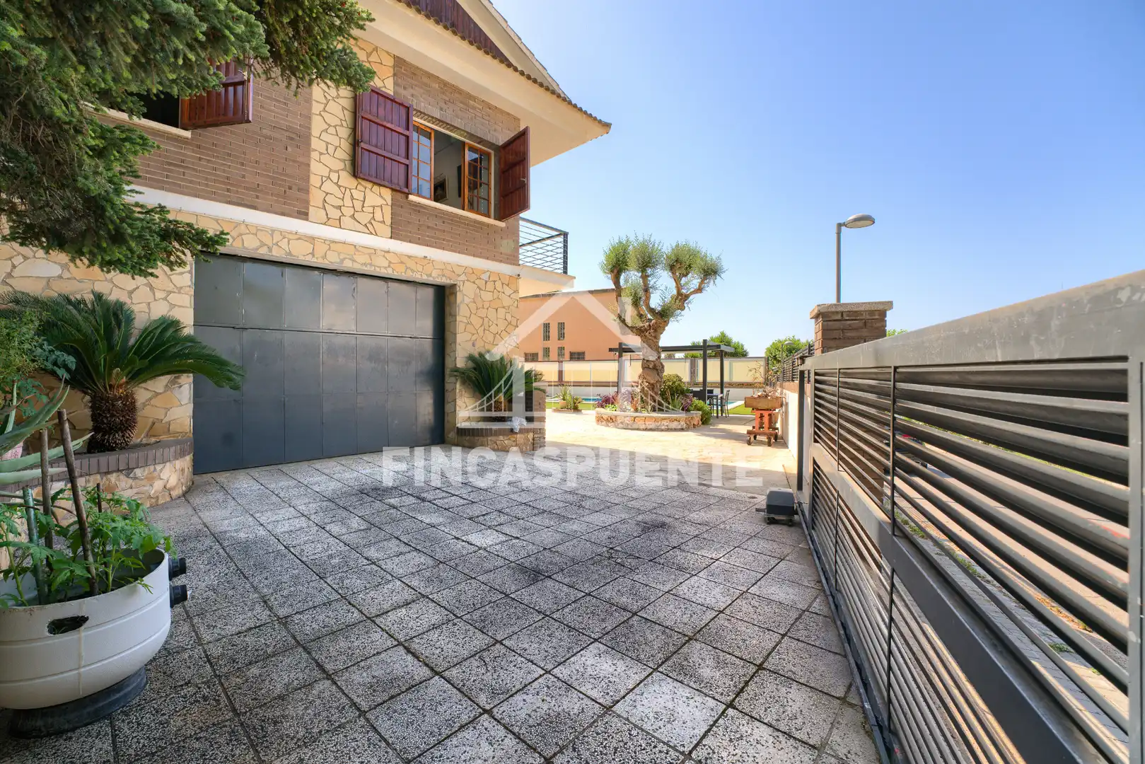 Terraza de Casa o chalet en venta en Tiana con Jardín privado, Terraza y Piscina