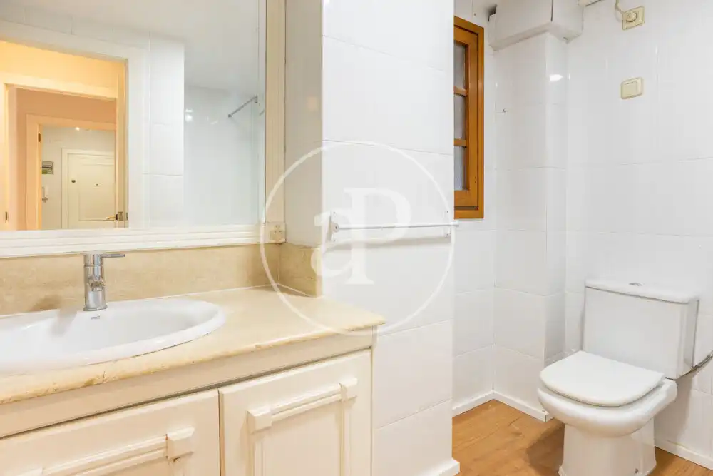 Bathroom of Flat for sale in Alboraya  with Air Conditioner, Heating and Balcony