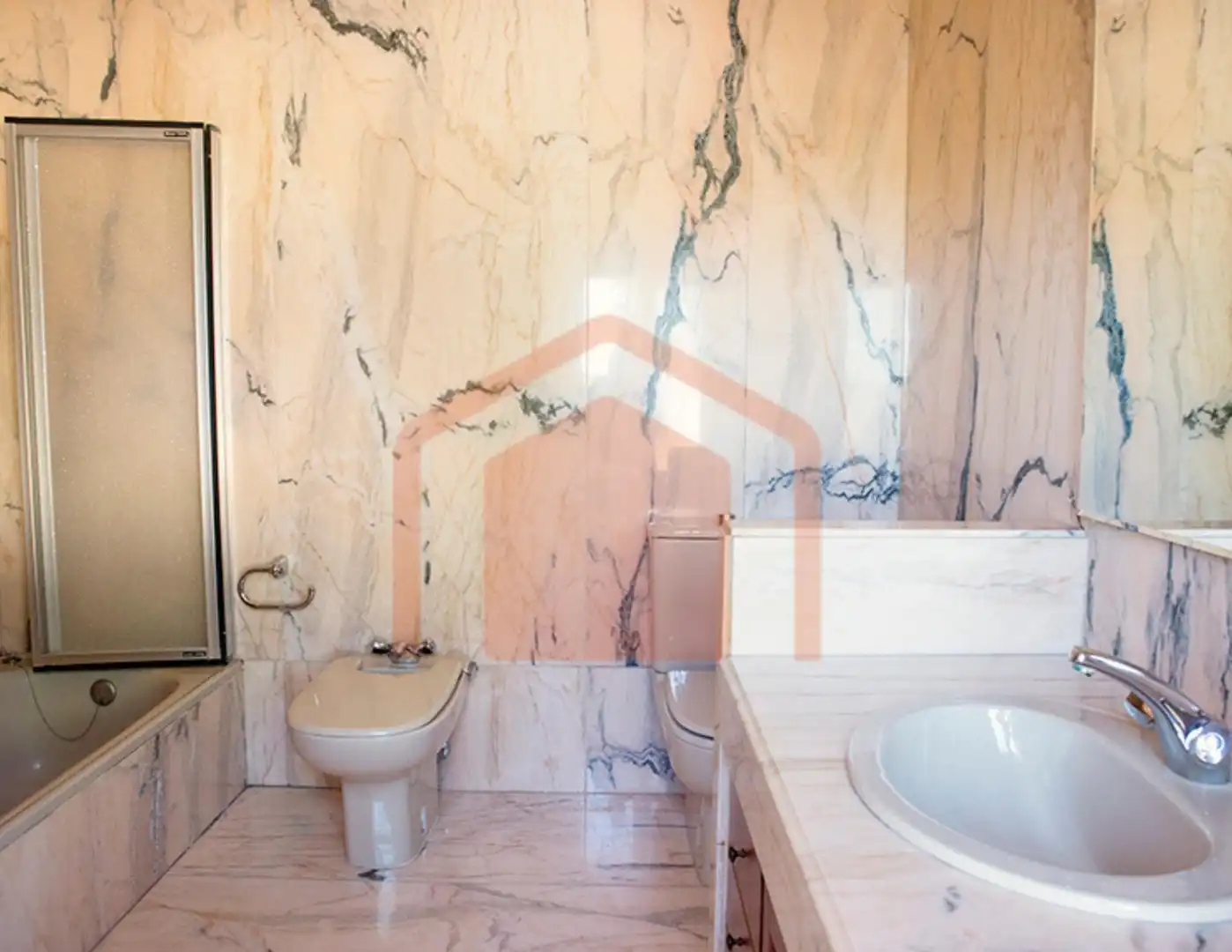 Baño de Finca rústica en venta en Salamanca con Aire acondicionado, Calefacción y Terraza