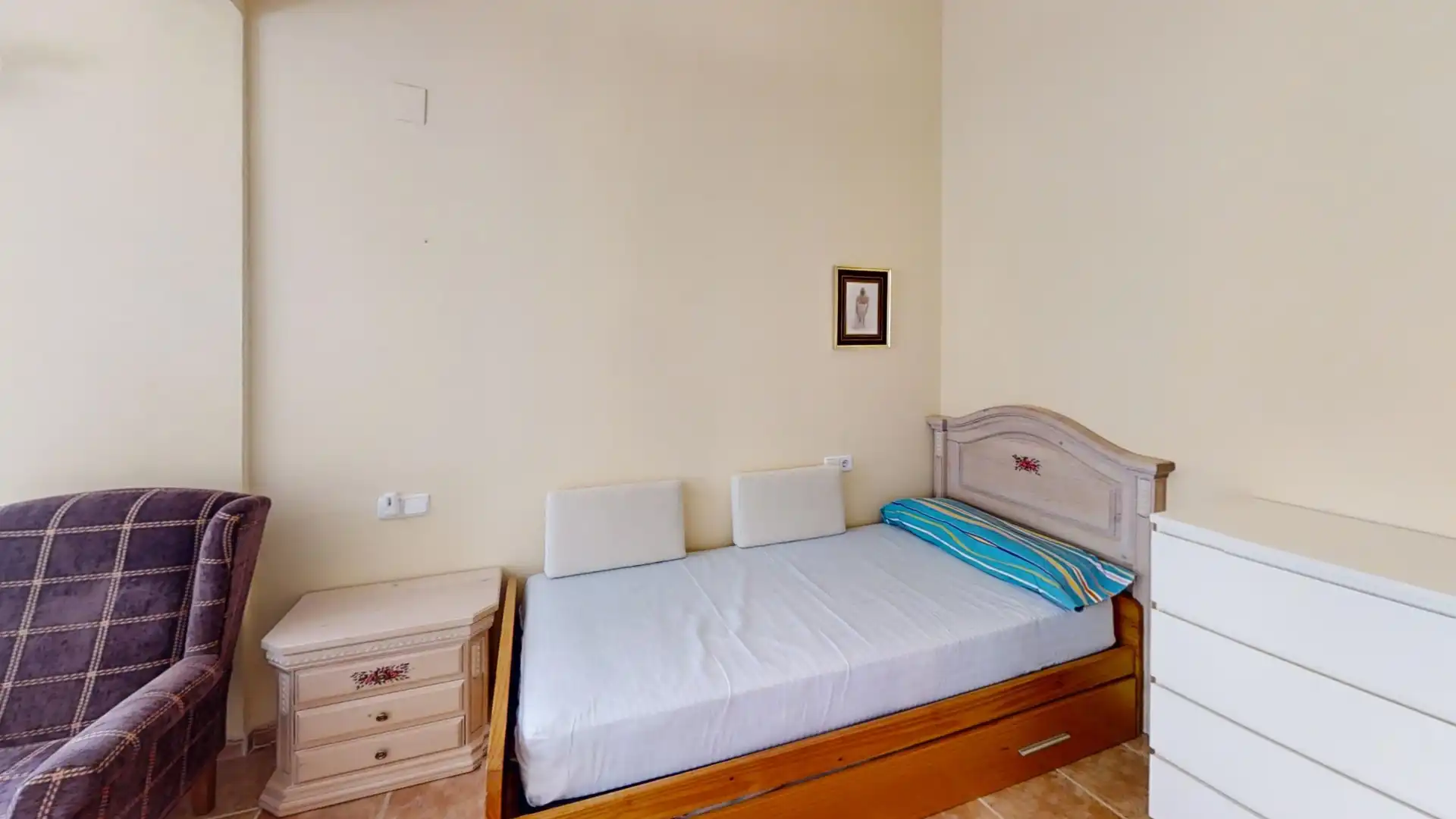 Habitación de Casa o chalet en venta en Vilamarxant con Aire acondicionado, Calefacción y Jardín privado