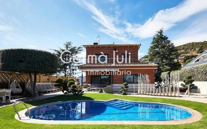 Jardí de Casa o xalet en venda en Badalona amb Aire condicionat, Calefacció i Jardí privat