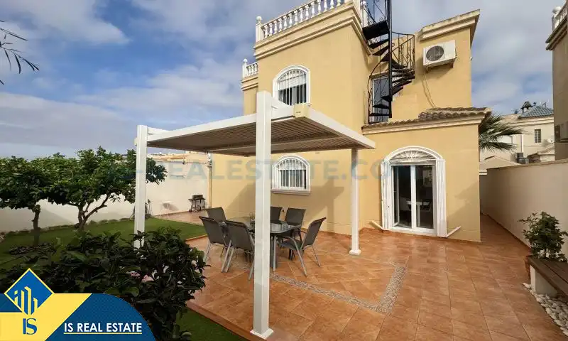 Villa mit Garten zum Verkauf in Nueva Torrevieja - Aguas Nuevas, imagen 2