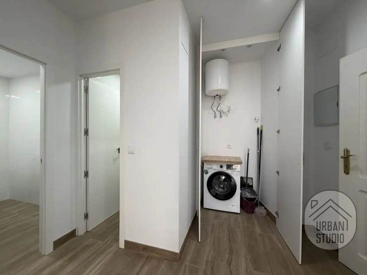 Ground floor for sale in Torrevieja  with Air Conditioner, Terrace and Community pool