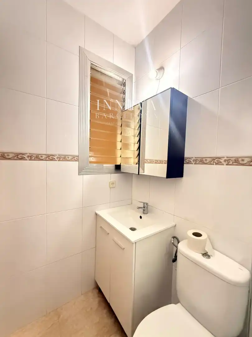 Baño de Piso en venta en Barcelona con Terraza
