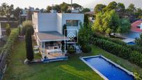 Vista exterior de Casa o xalet en venda en Girona Capital amb Aire condicionat, Calefacció i Jardí privat