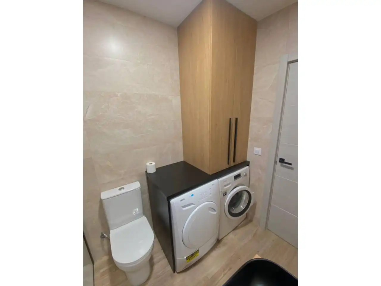 Badezimmer von Wohnung zum Verkauf in La Línea de la Concepción mit Möbliert