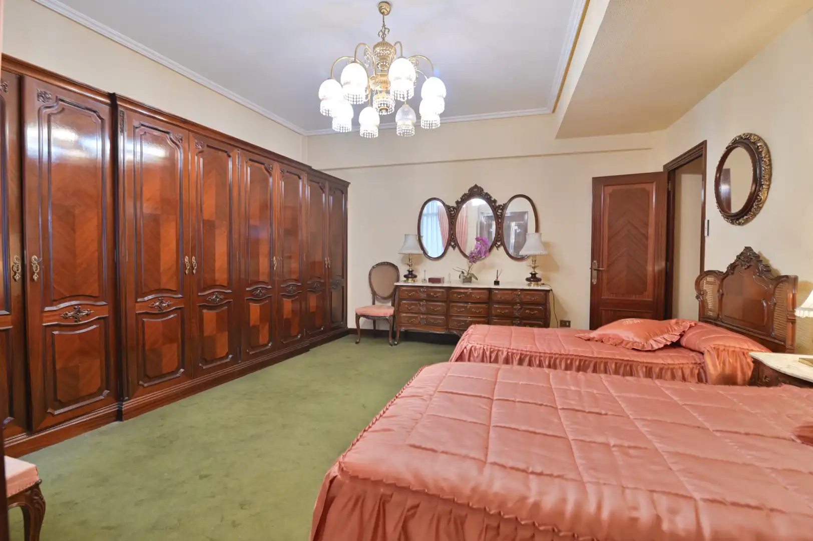 Habitación de Piso en venta en Bilbao  con Calefacción y Balcón