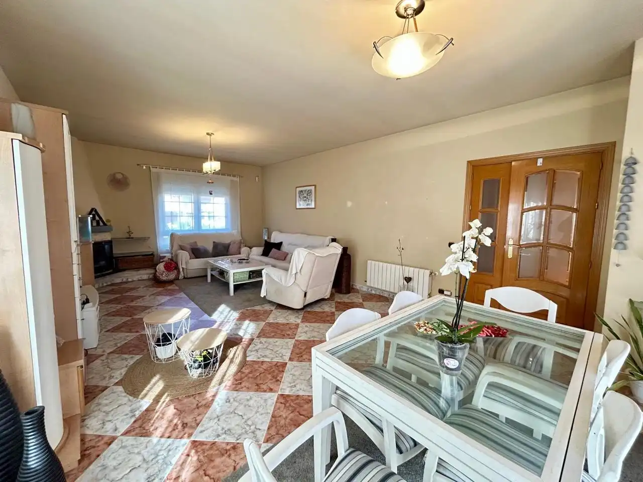 Wohnzimmer von Haus oder Chalet zum Verkauf in El Casar mit Heizung, Privatgarten und Terrasse