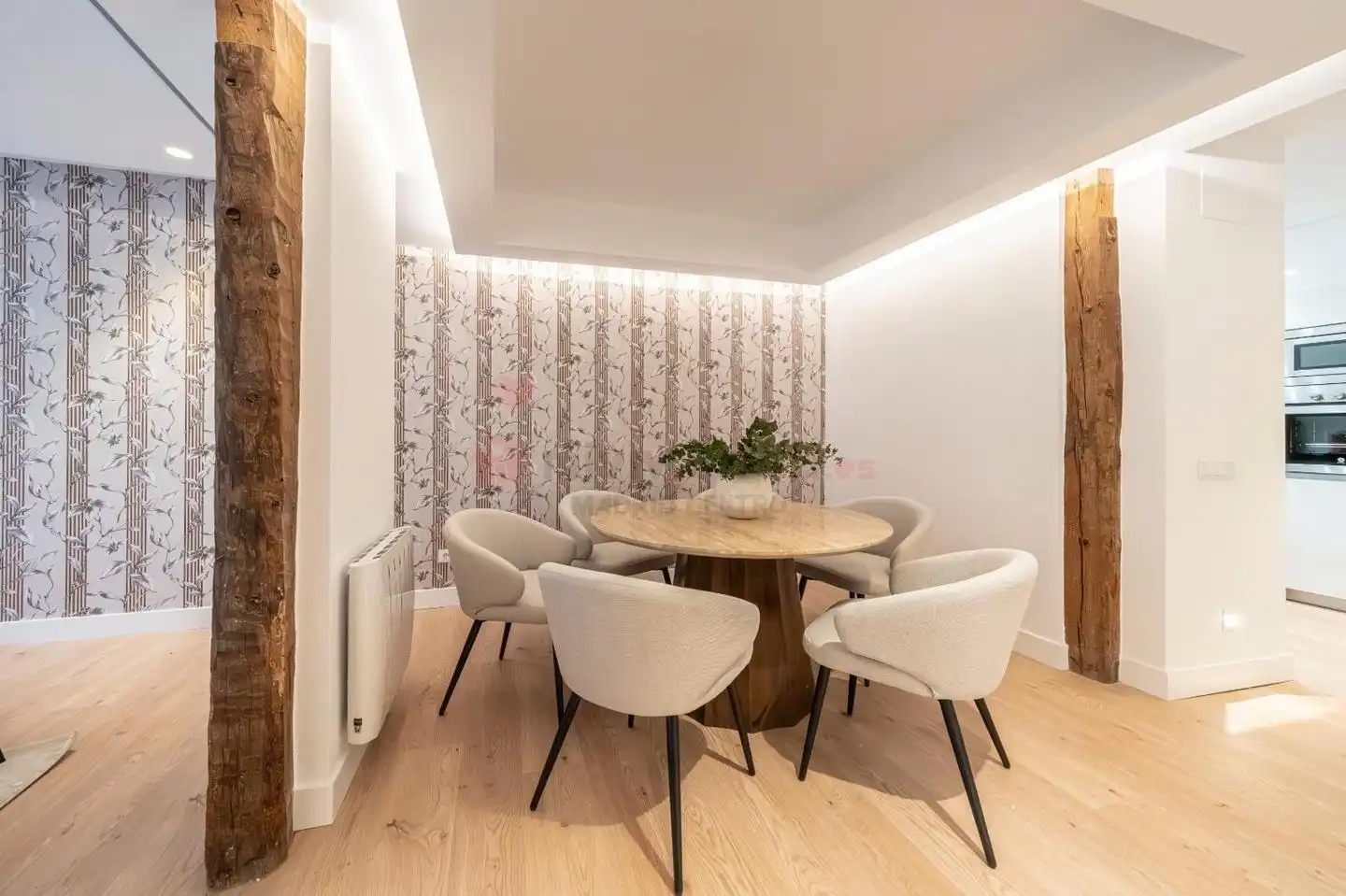 Piso con terraza en venta en Calle de Pérez Galdós, imagen 8
