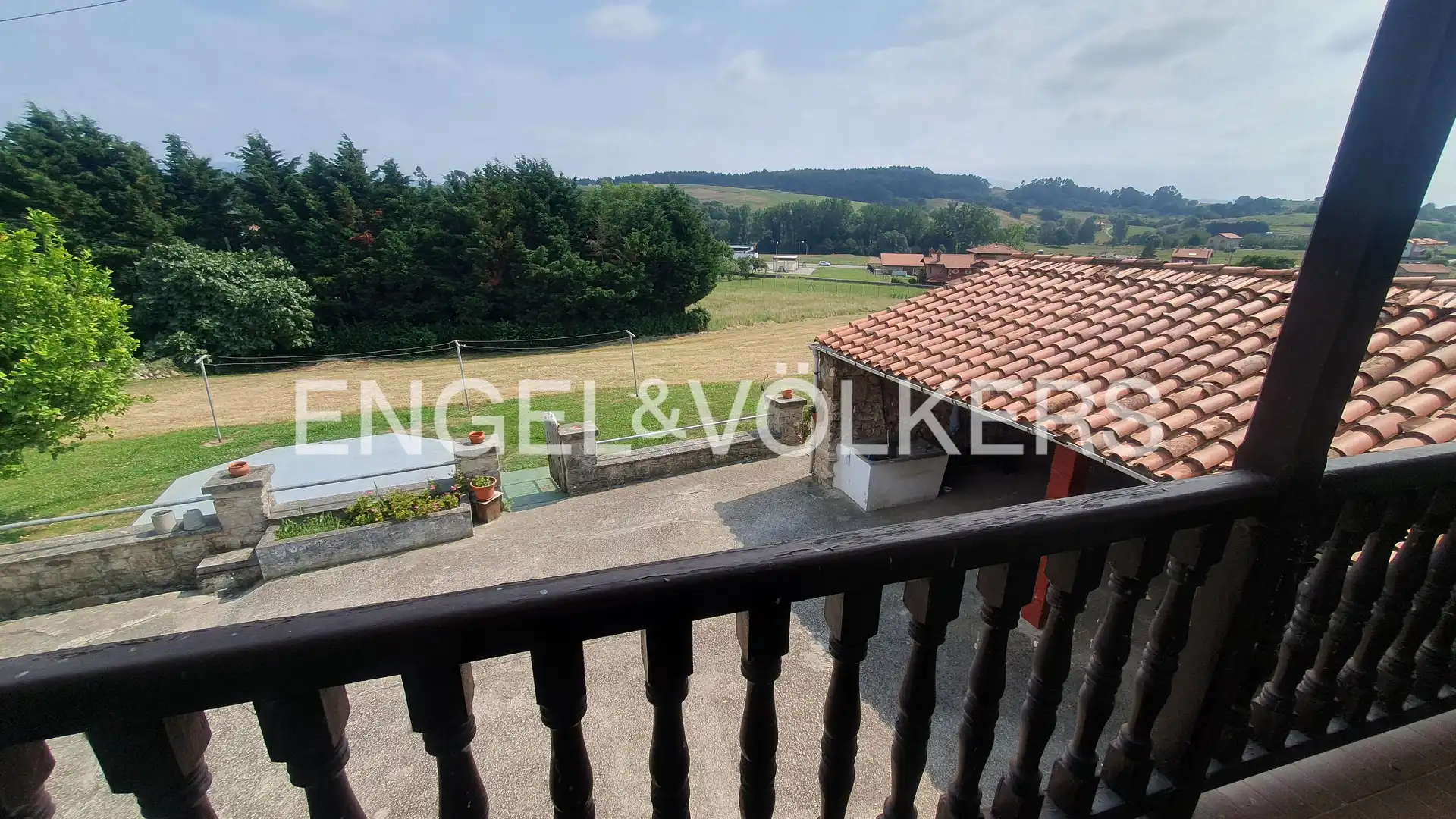 Terrace of Detached homes for sale in Santillana del Mar  with Heating, Private garden and Terrace