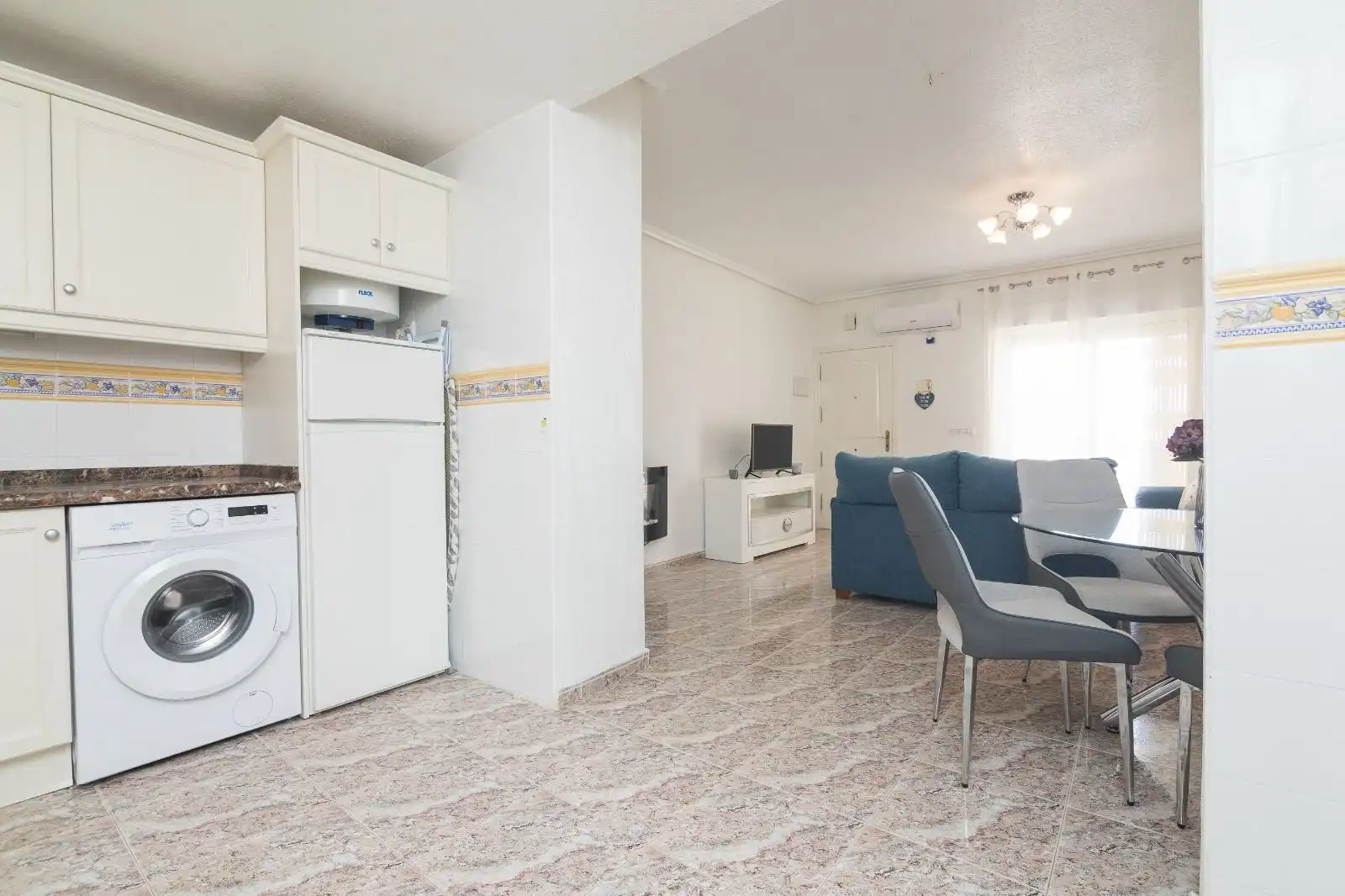 Küche von Wohnung zur Miete in Orihuela mit Klimaanlage, Heizung und Terrasse