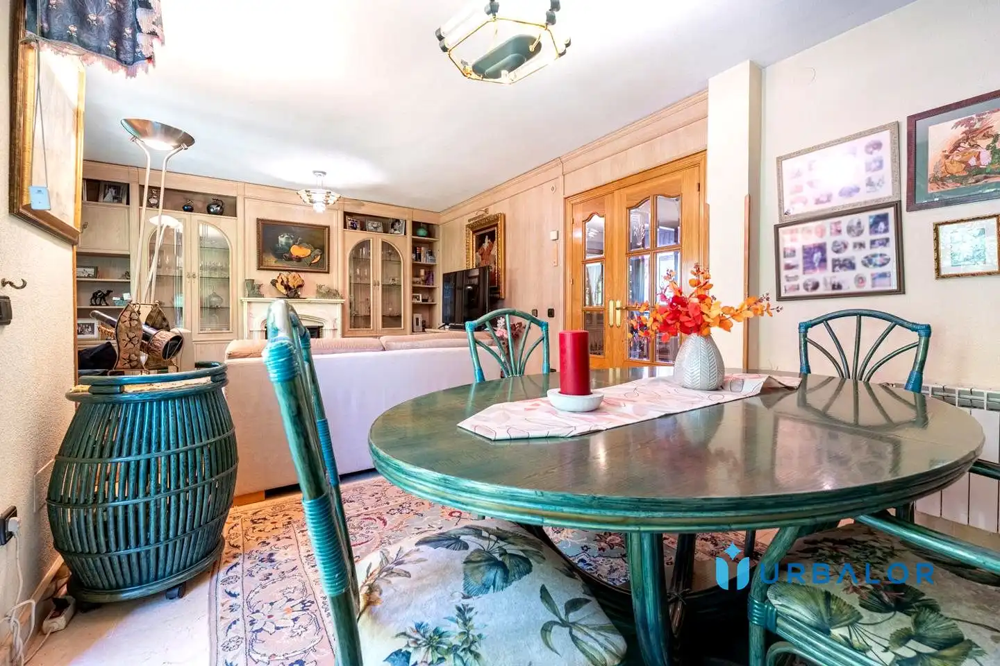 Comedor de Casa adosada en venta en Alcorcón con Calefacción, Jardín privado y Parquet