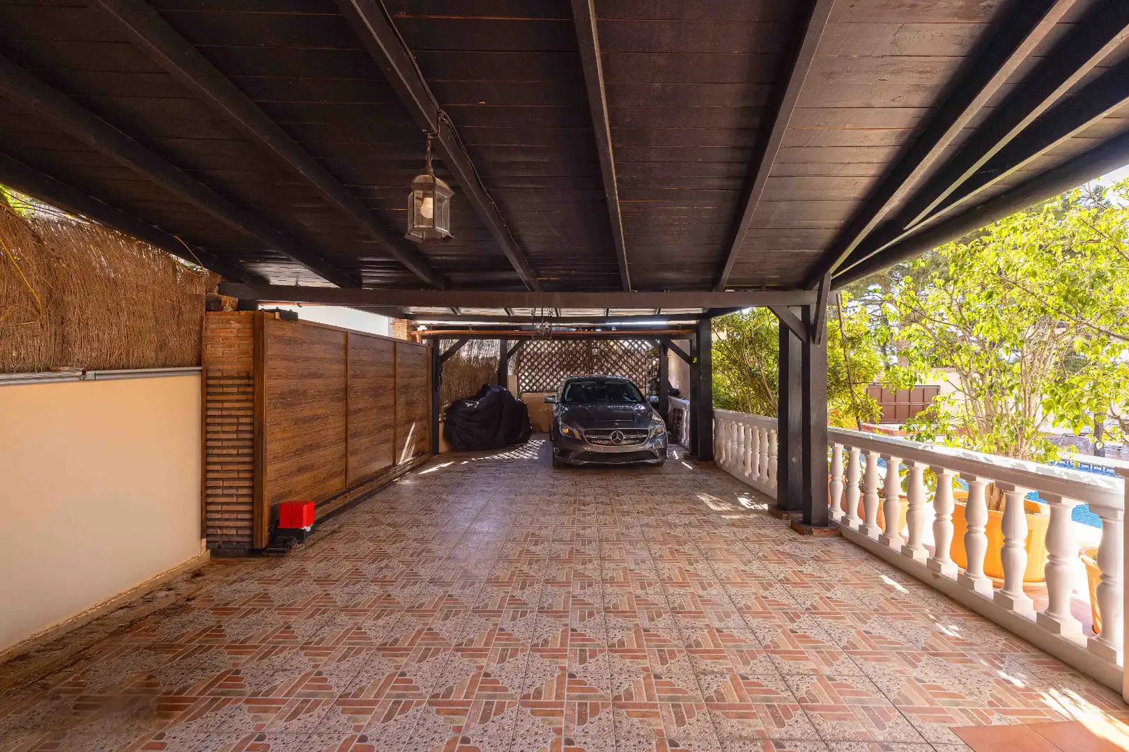 Terrassa de Casa o xalet en venda en Málaga amb Aire condicionat, Calefacció i Jardí privat