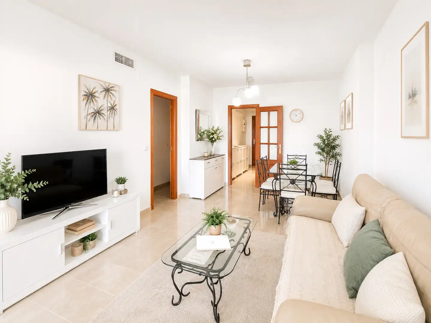 Sala de estar de Piso en venta en Benalmádena con Aire acondicionado, Terraza y Trastero