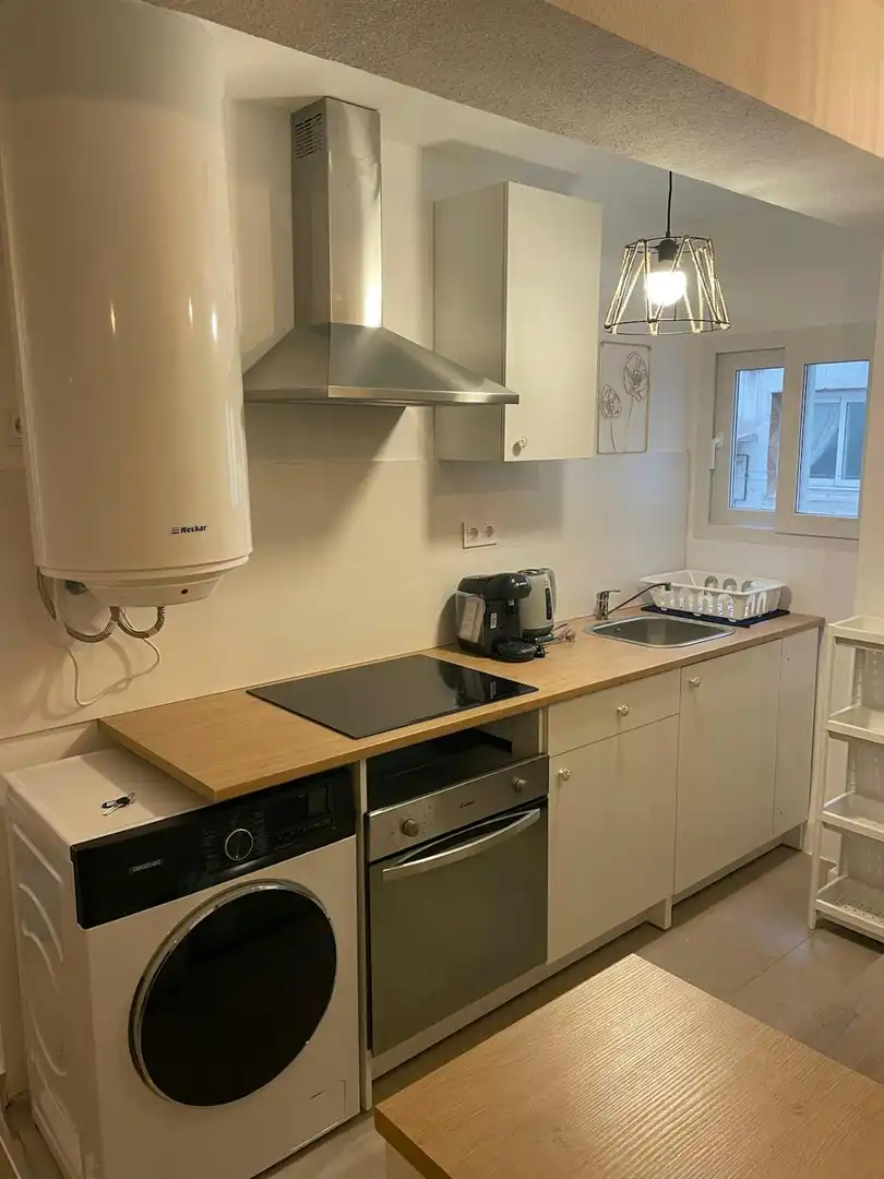 Kitchen of Flat for share in Valencia  with Washing machine
