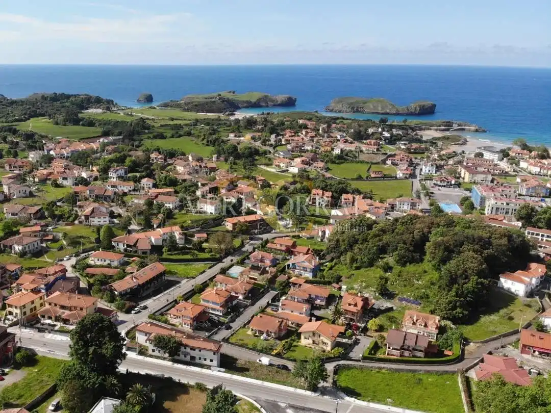 Exterior view of Buildings for sale in Llanes