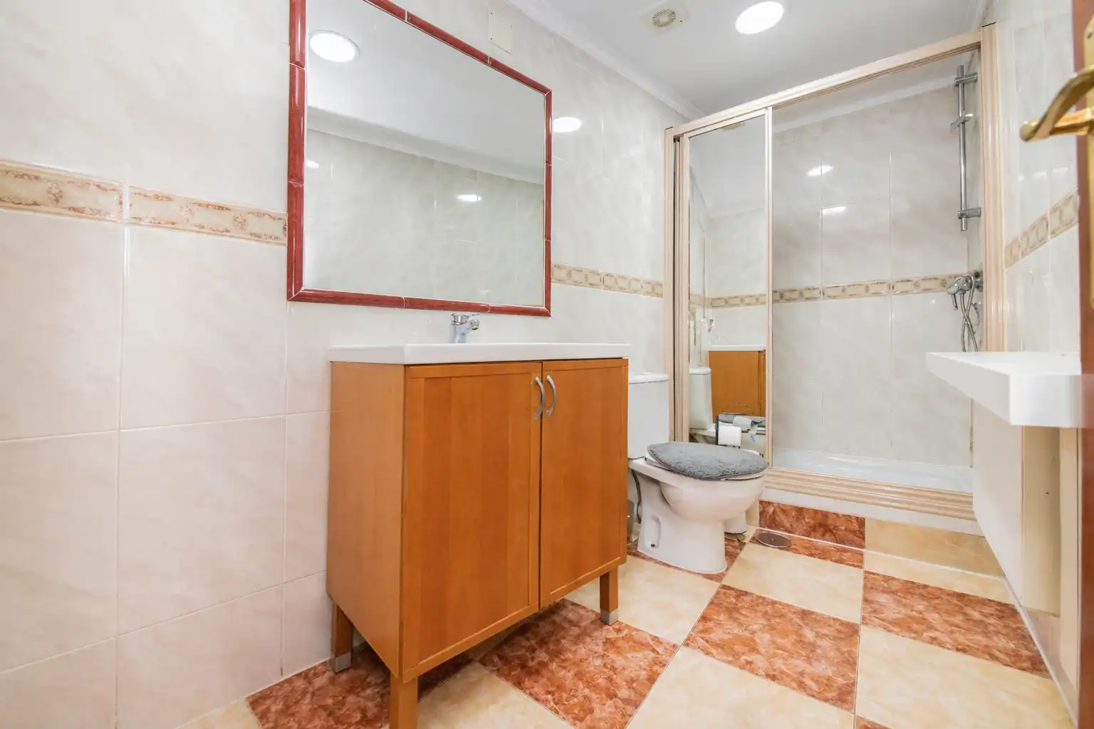 Bathroom of Flat for sale in Alcobendas  with Air Conditioner, Heating and Furnished