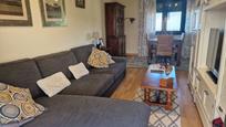 Sala d'estar de Casa o xalet en venda en Avilés amb Terrassa