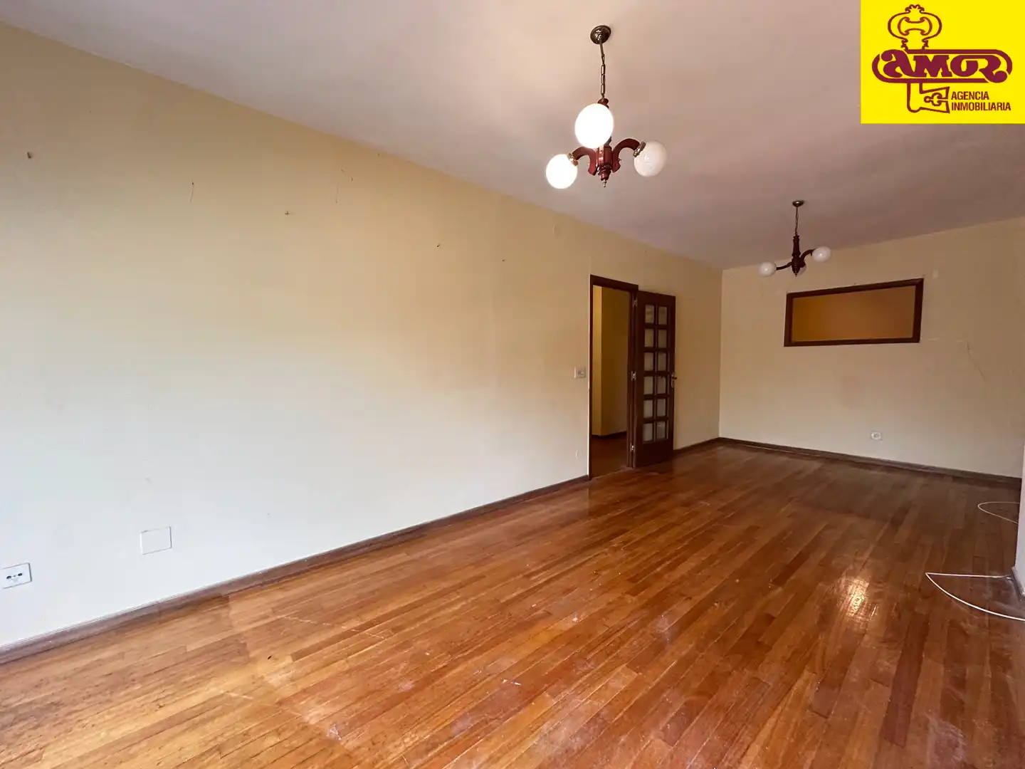 Sala de estar de Piso en venta en Santiago de Compostela  con Trastero