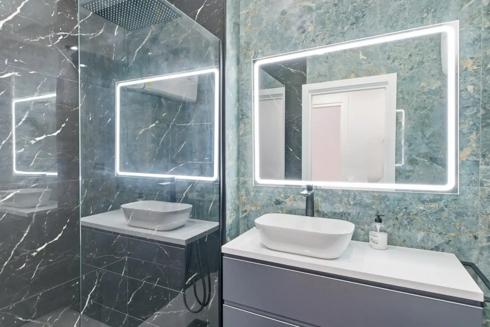Bathroom of Ground floor for sale in Blanes  with Air Conditioner, Heating and Parquet flooring