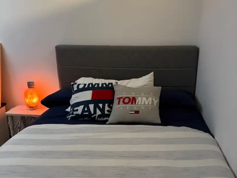 Dormitori de Apartament en venda en Marbella amb Aire condicionat