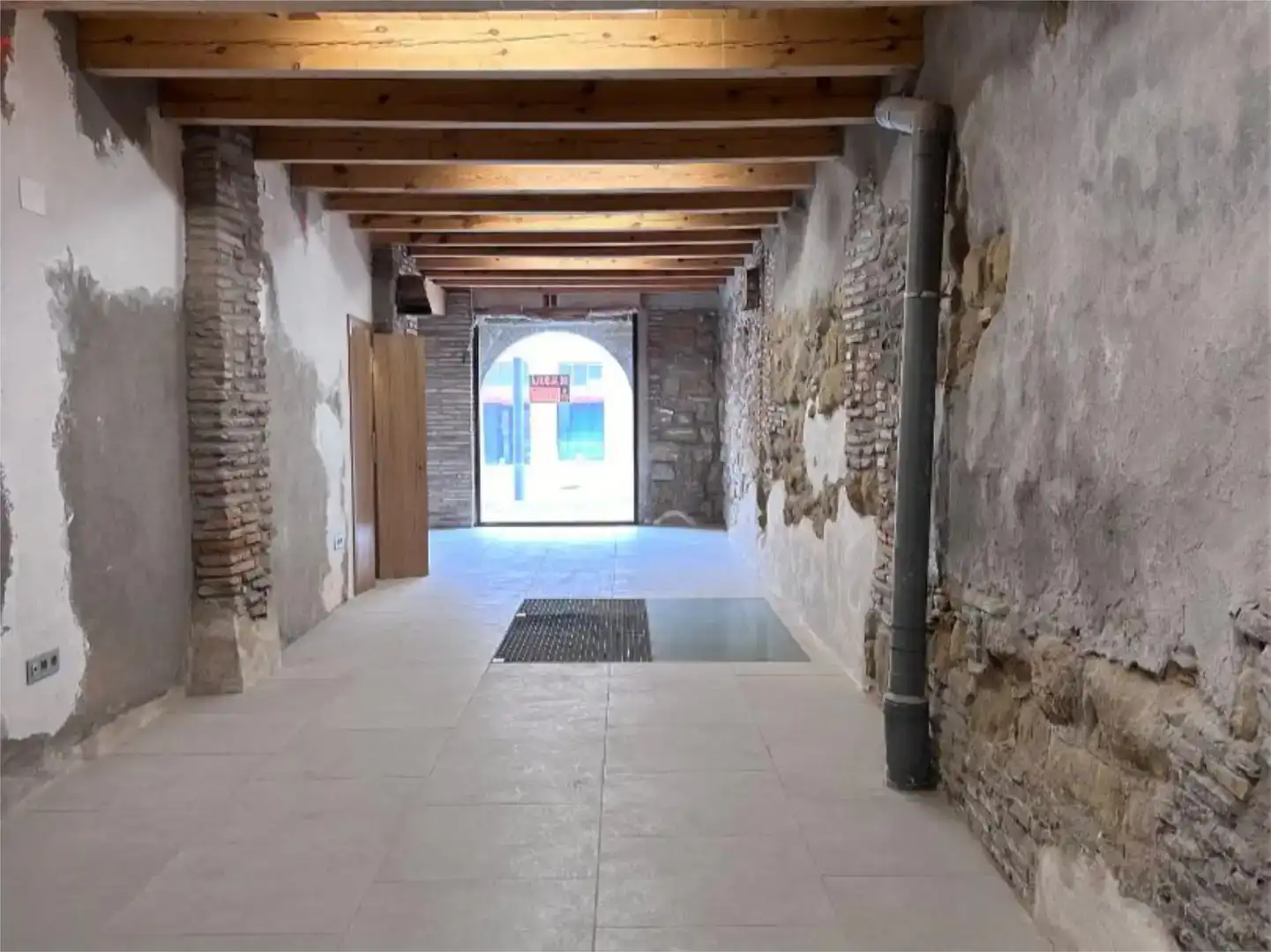 Commercial properties for rent in Binéfar