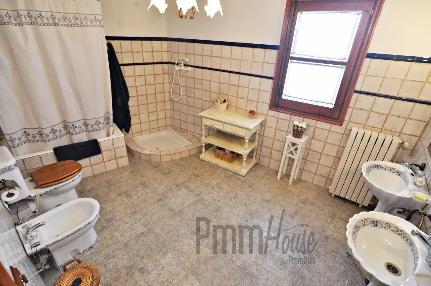 Baño de Finca rústica en venta en Calonge de Segarra con Terraza, Trastero y Piscina