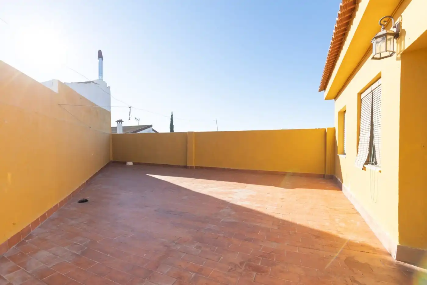 Terrasse von Wohnung zum Verkauf in Moraleda de Zafayona mit Klimaanlage, Terrasse und Balkon
