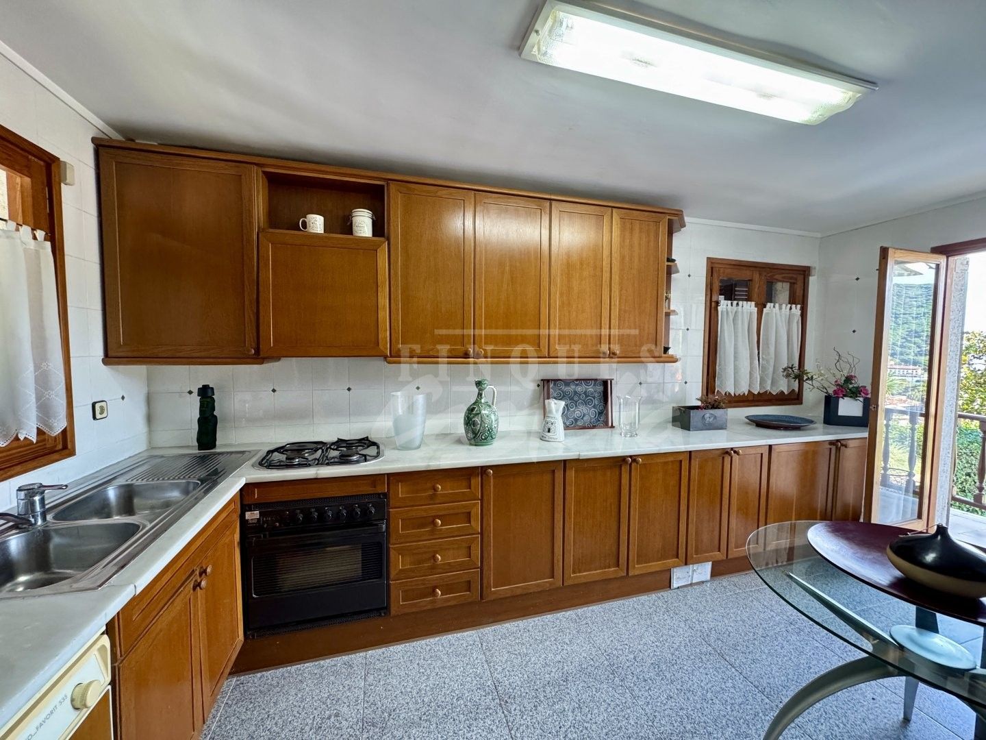 Kitchen of House or chalet for sale in Vilassar de Dalt  with Air Conditioner, Heating and Terrace